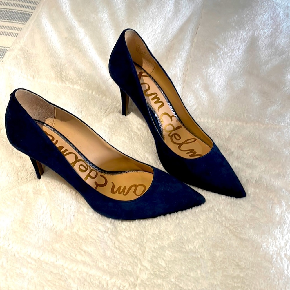Sam Edelman navy suede pumps